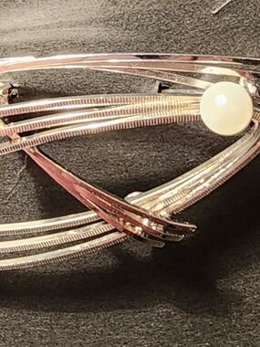 Elegant Pearl-Accent Silver-Tone Brooch Vintage